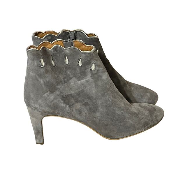 PETITE MENDIGOTE •40/ 9• Merion Ankle Boots Bootie Grey Suede Scalloped NEW $348 - Picture 5 of 13